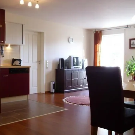 Apartamento In Abbehausen Mit Garten - B48693 Nordenham