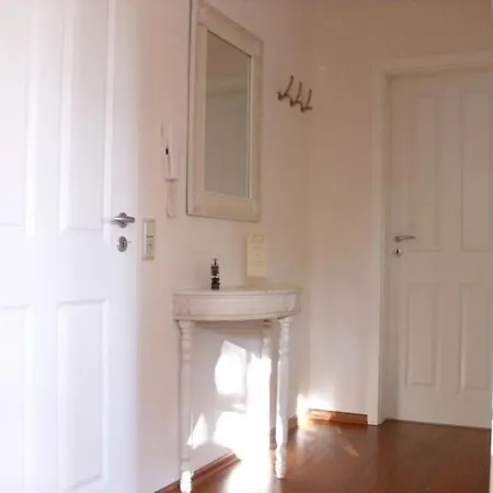 Apartamento In Abbehausen Mit Garten - B48693