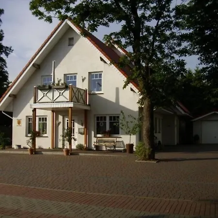 In Abbehausen Mit Garten - B48693 Nordenham