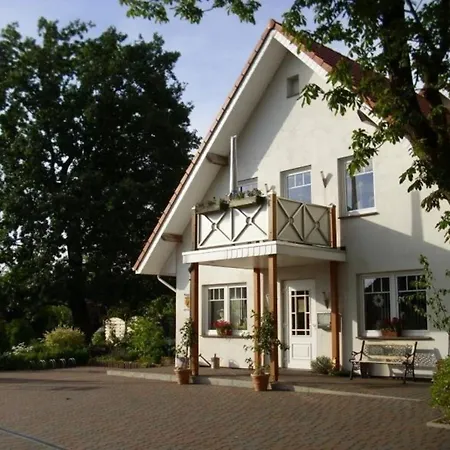 In Abbehausen Mit Garten - B48693 *